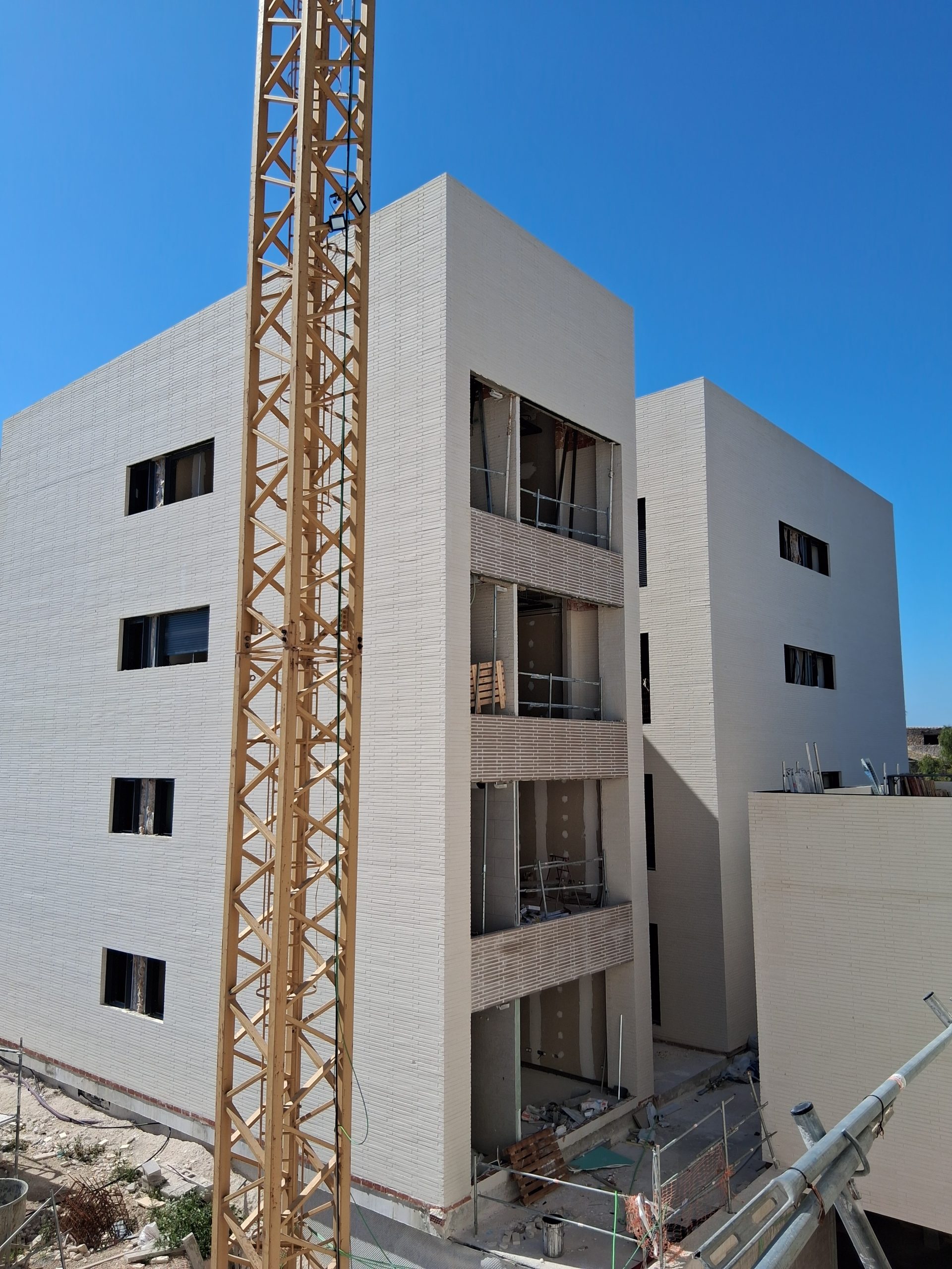 CONTINÚAN LAS OBRAS DEL NUEVO CUARTEL DE LA GUARDIA CIVIL EN MUTXAMEL (ALICANTE)