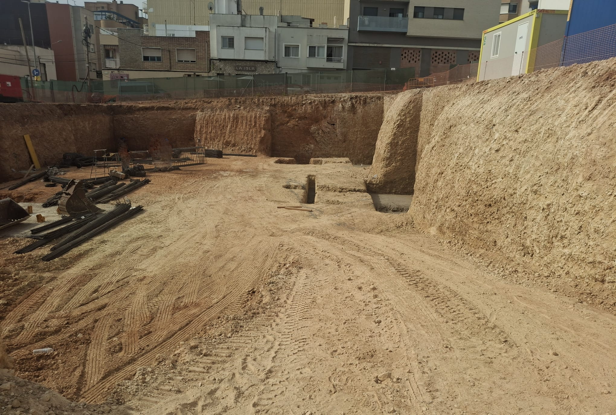 SE INICIAN LAS OBRAS DEL NUEVO CUARTEL DE LA GUARDIA CIVIL EN AMPOSTA, TARRAGONA