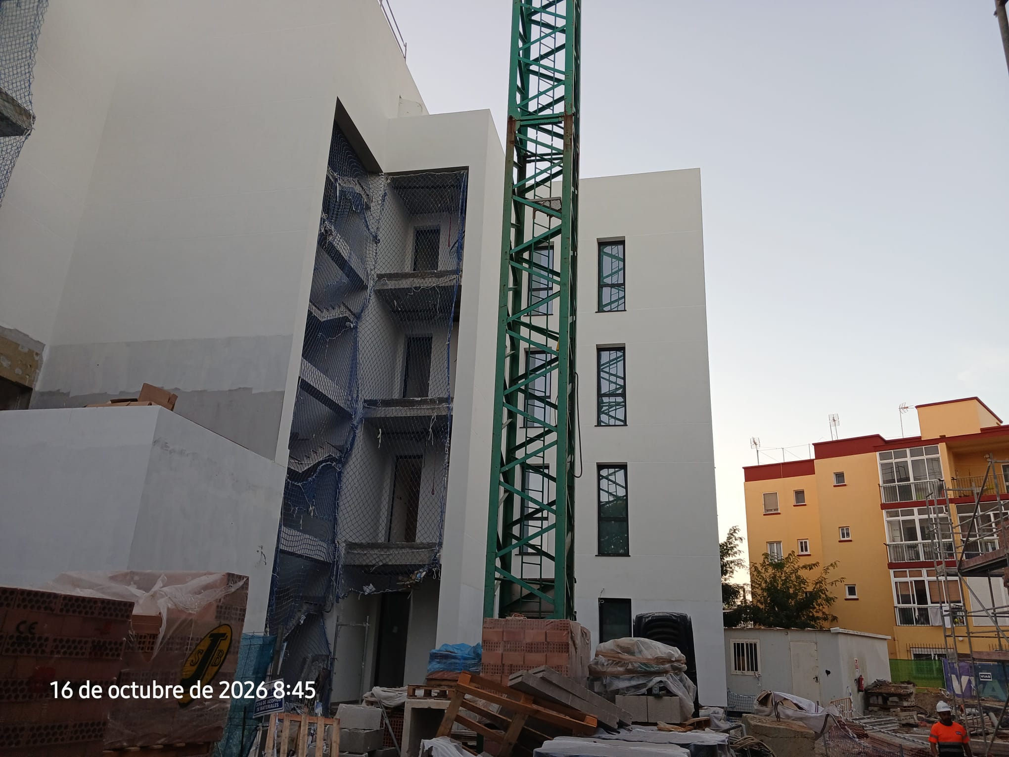 CONTINÚAN LAS OBRA EN EL NUEVO CUARTEL DE LA GUARDIA CIVIL DE CHICLANA DE LA FRONTERA (CÁDIZ)
