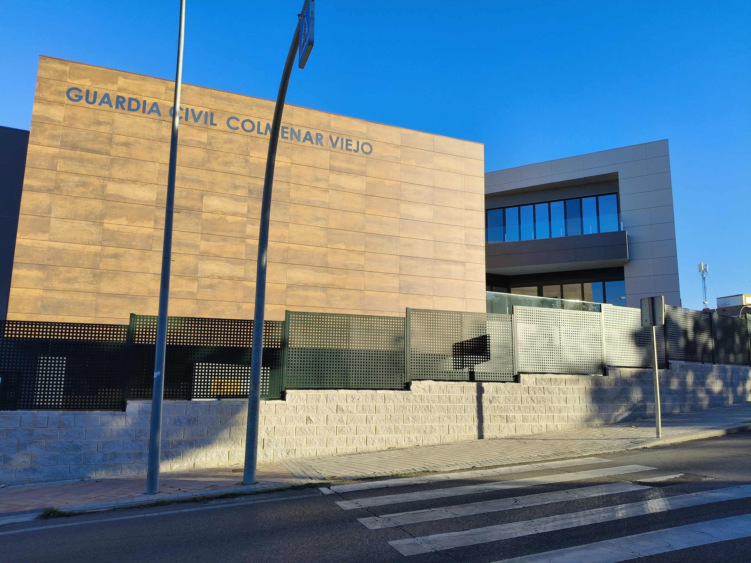 EN SU FASE FINAL LAS OBRAS DE LA COMANDANCIA DE LA GUARDIA CIVIL DE COLMENAR VIEJO (MADRID)